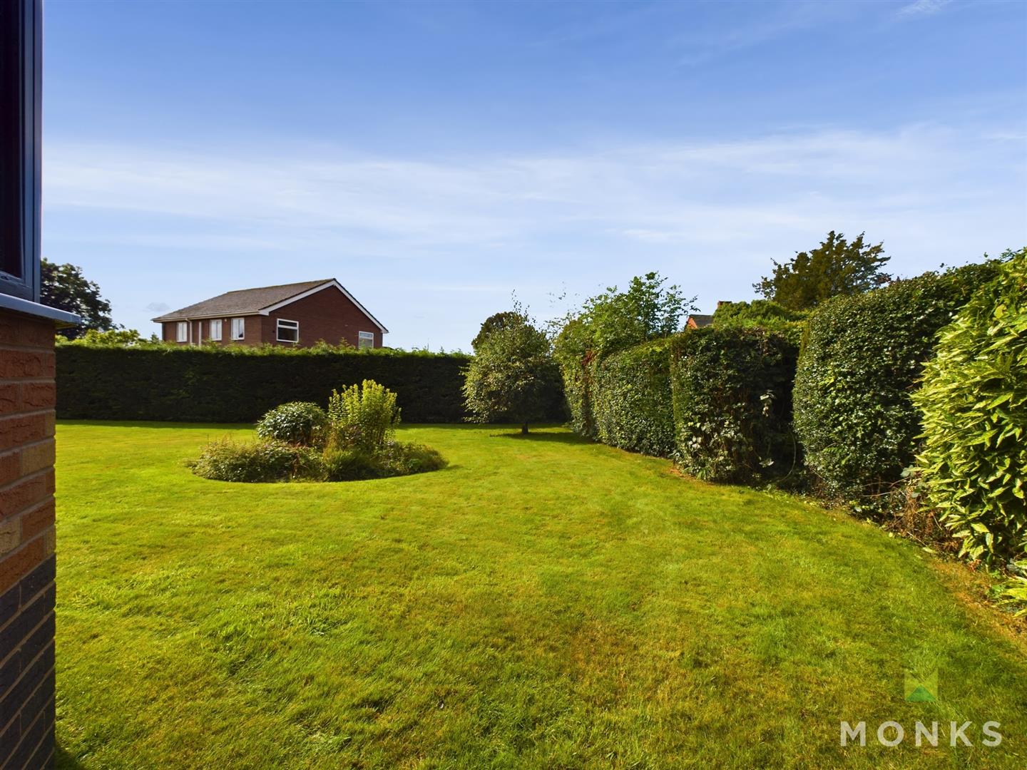 2 Stonehouse Drive, Oswestry, SY11 4HZ For Sale